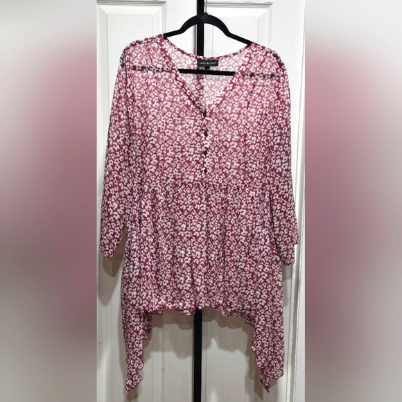 Lane Bryant Floral Shark Bit Style Blouse Top Size 18/20 - Picture 1 of 9
